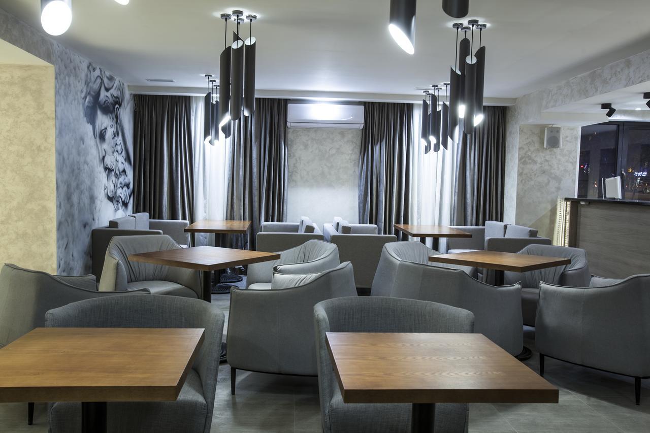 Renion Park Hotel Алмати Екстер'єр фото