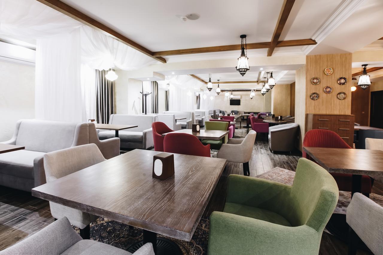 Renion Park Hotel Алмати Екстер'єр фото