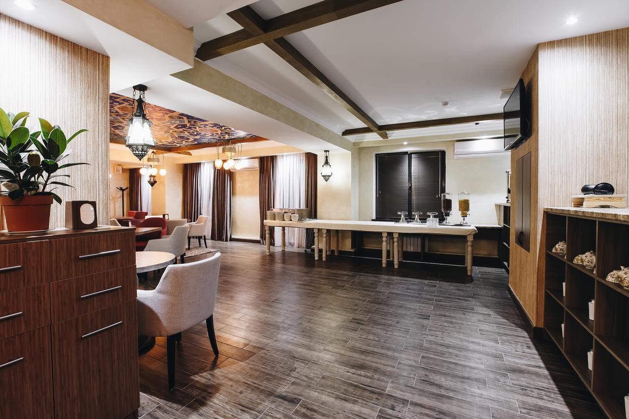 Renion Park Hotel Алмати Екстер'єр фото