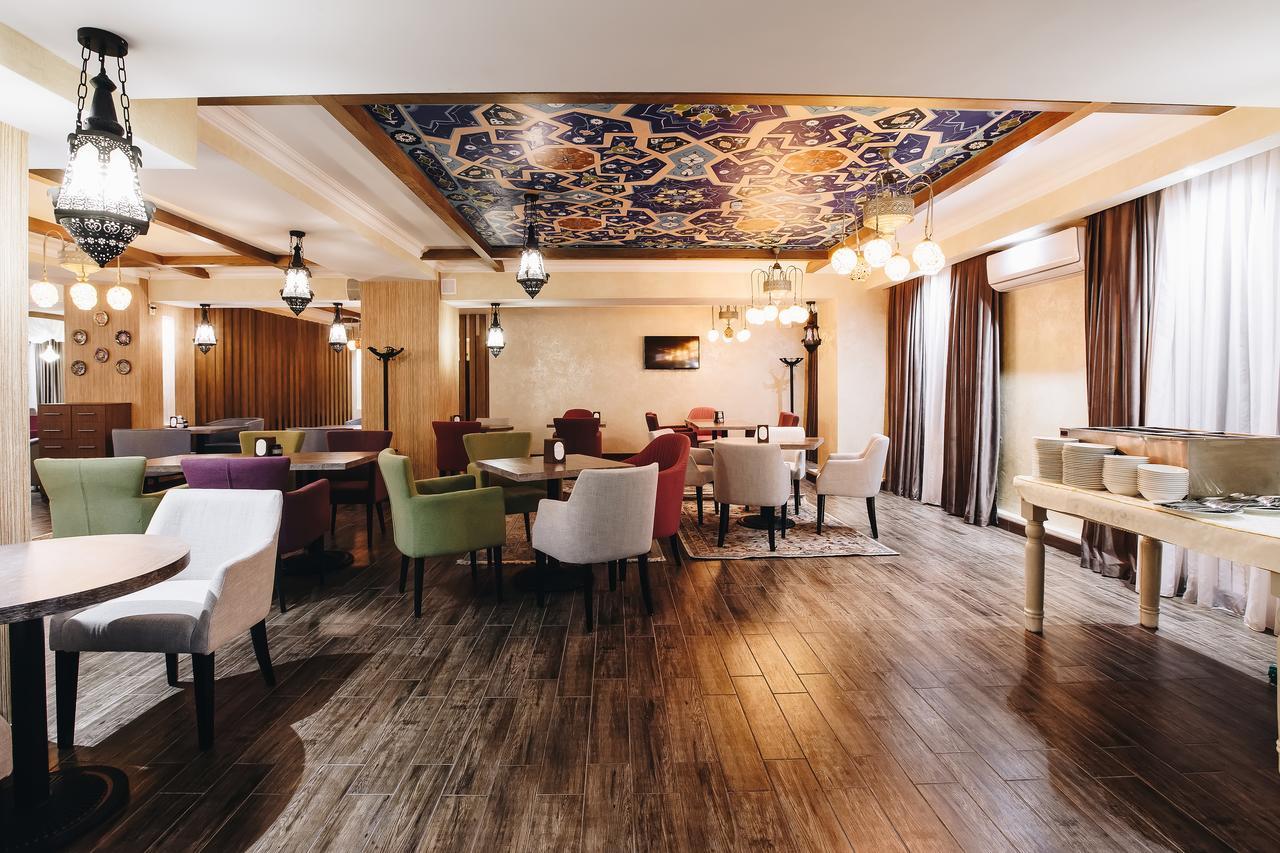 Renion Park Hotel Алмати Екстер'єр фото