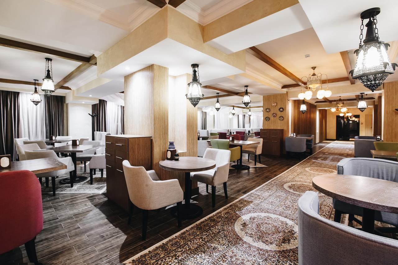 Renion Park Hotel Алмати Екстер'єр фото