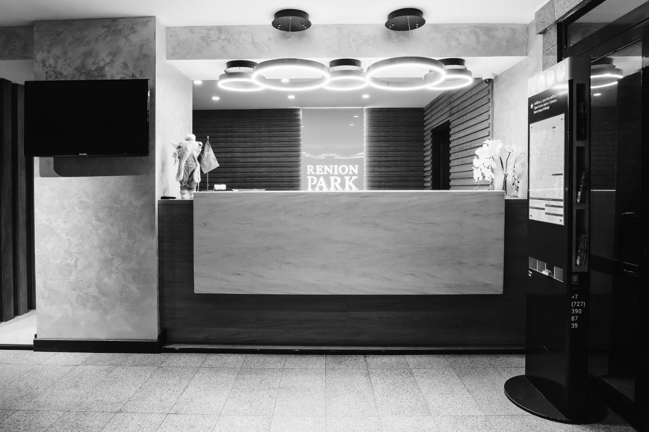 Renion Park Hotel Алмати Екстер'єр фото