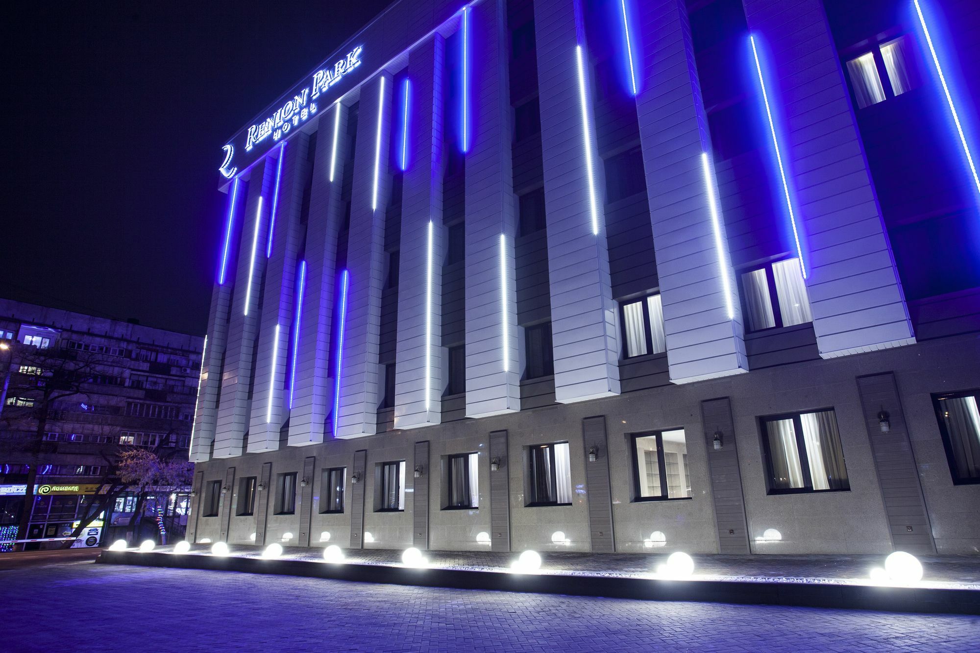 Renion Park Hotel Алмати Екстер'єр фото